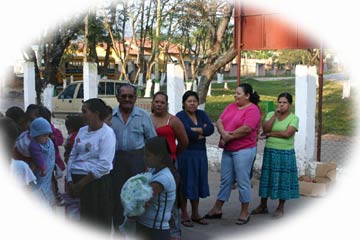 Z-Honduras-2006-06-Patients.jpg